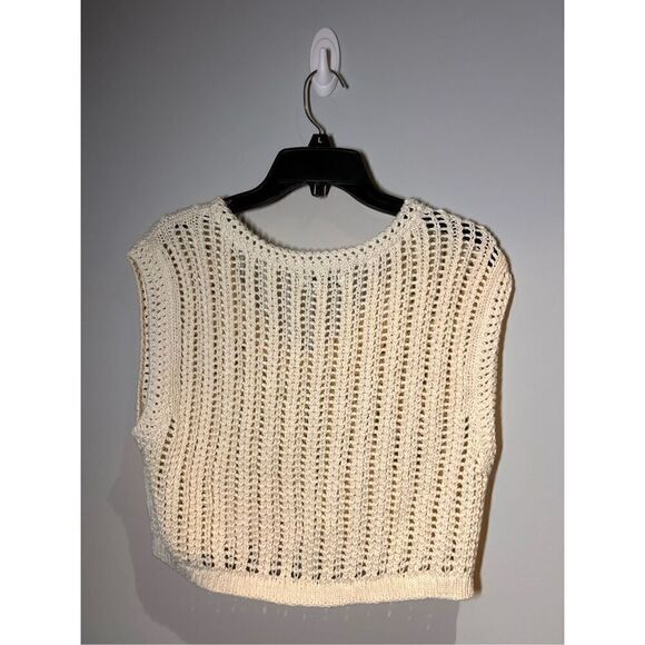 American Eagle crop top sweater tank size medium  C18-18 - Picture 2 of 3